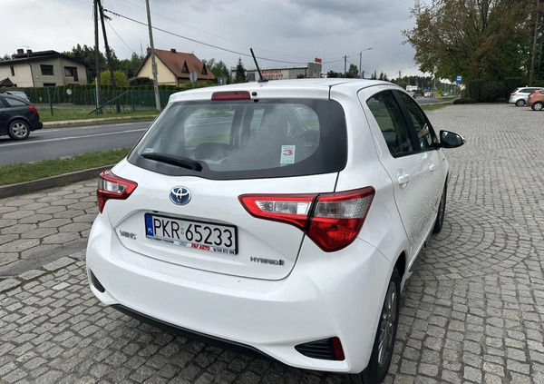 Toyota Yaris cena 55800 przebieg: 36123, rok produkcji 2018 z Krotoszyn małe 106